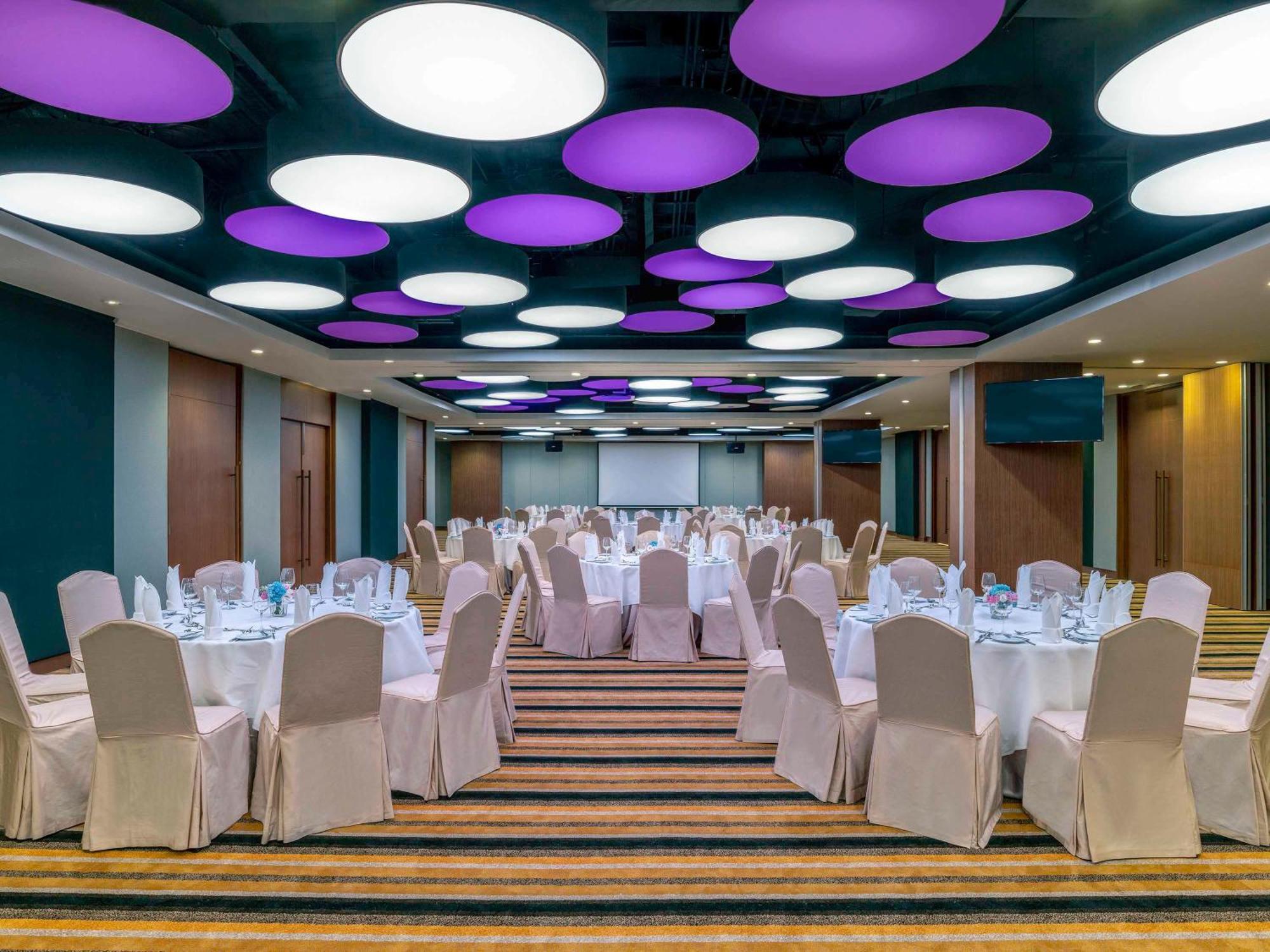 Novotel Bangkok On Siam Square Exterior foto