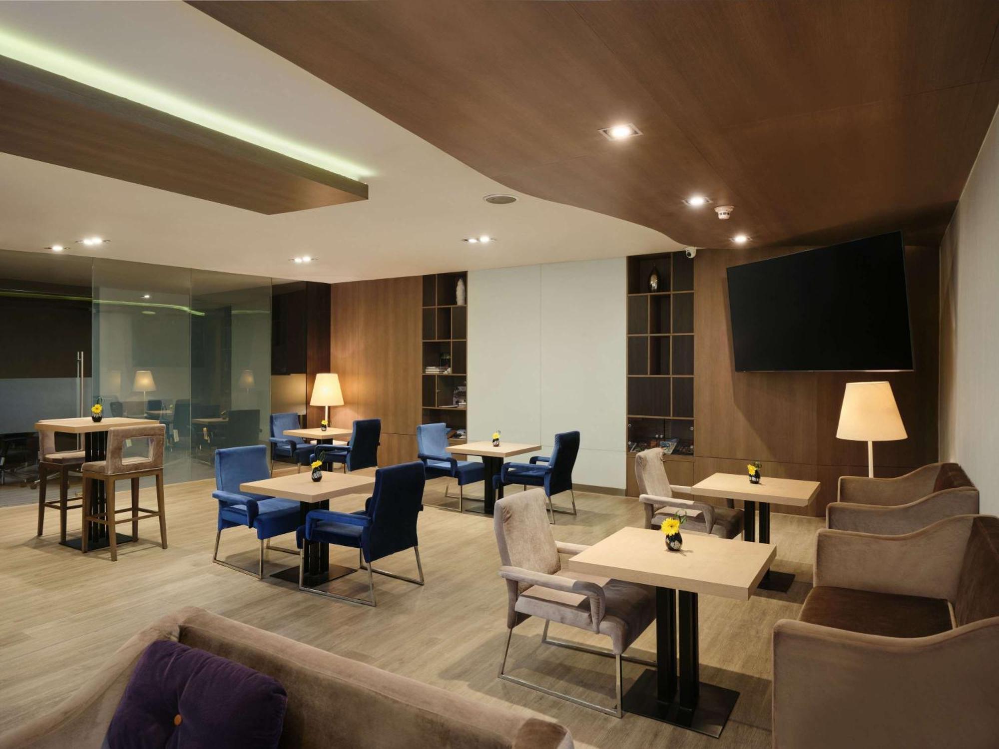Novotel Bangkok On Siam Square Exterior foto